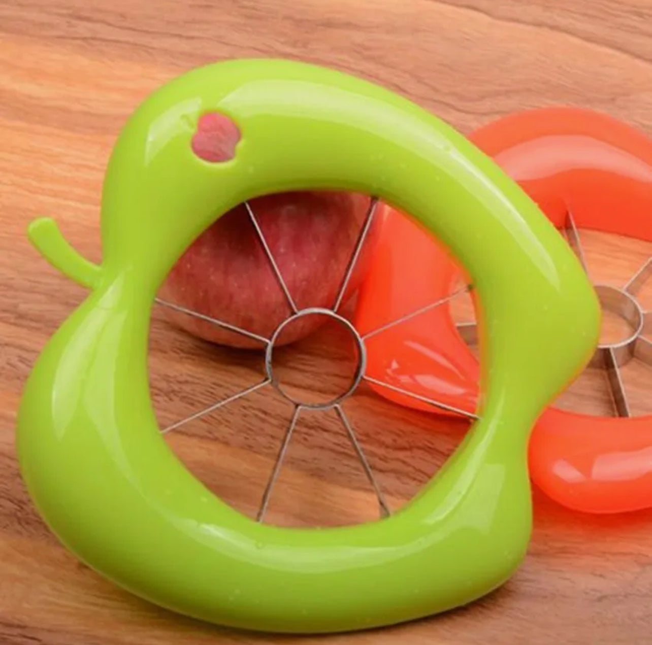 Stainless Steel Apple Cutter & Slicer – Quick and Durable Fruit Slicing Tool
